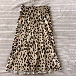 Boutique satin cheetah midi skirt